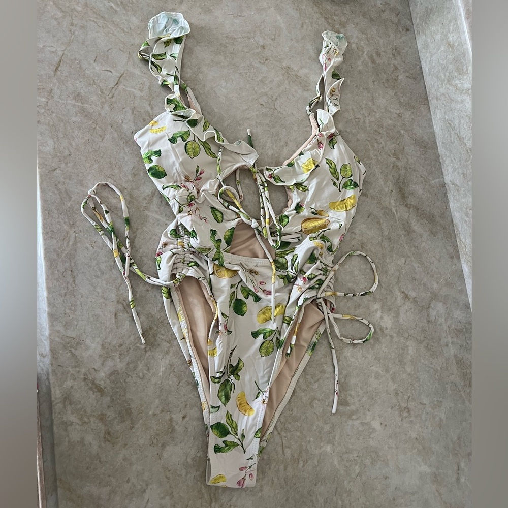 ForLove&Lemons One Piece Bathing Suit 🍋